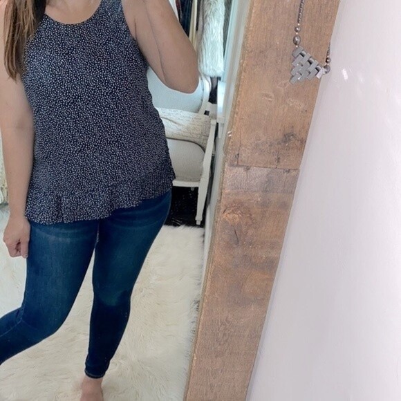 Banana Republic polka dot top size medium - Picture 1 of 6